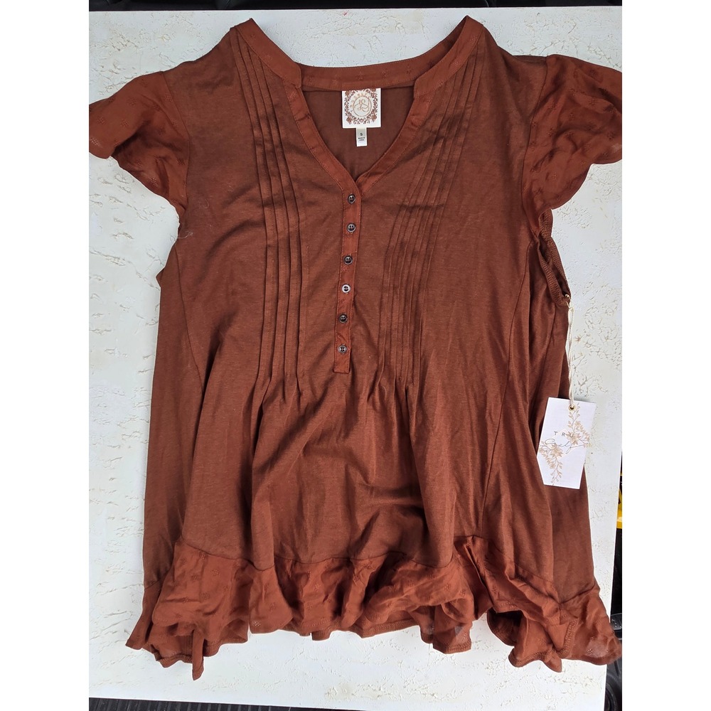Tru Self Womens Rust Brown Swiss Dot Flutter Sleeve Pintuck Button Front Top S